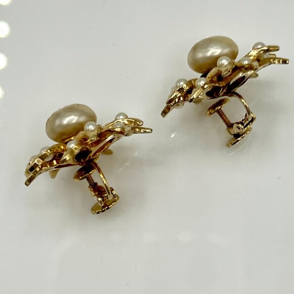 ACCESSOCRAFT NYC Gold Tone Faux Pearl Sun Screw Fast Clip On Earrings Vintage - Picture 7 of 12
